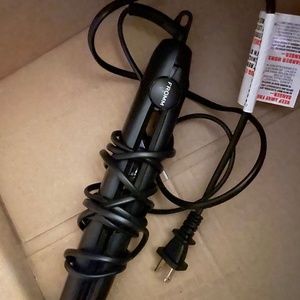 Heating tools ( Blow dryer, corking iron and straightner)